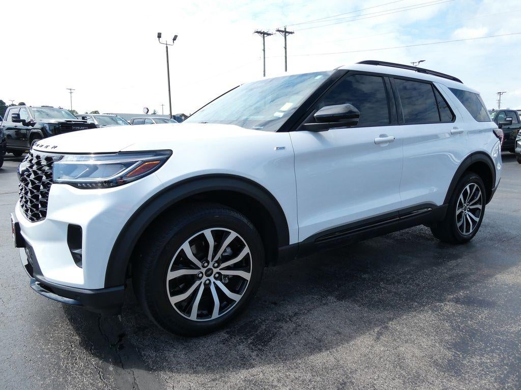 2025 Ford Explorer ST-Line 4WD