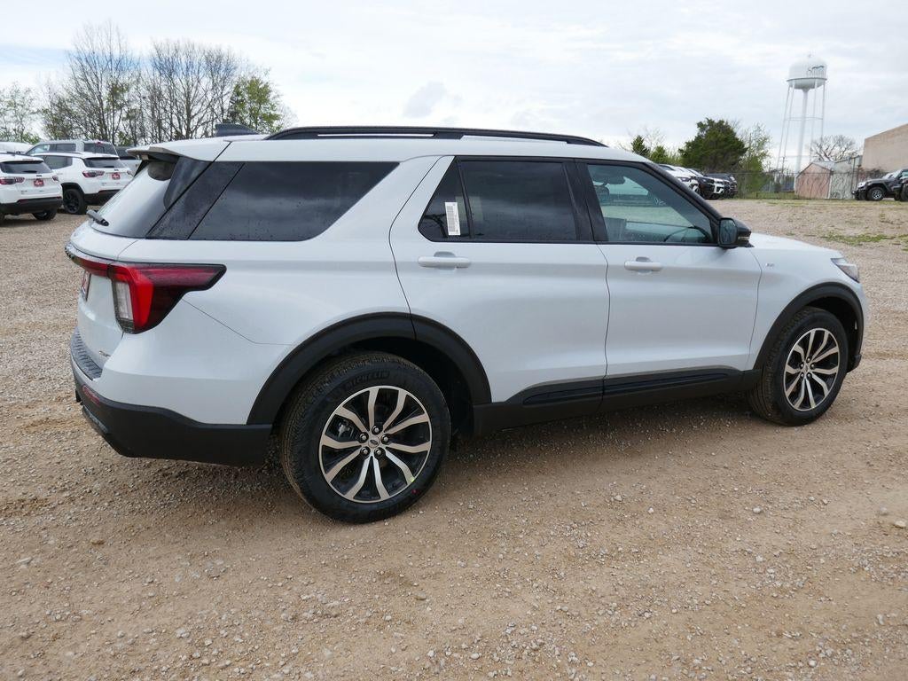 2026 Ford Explorer ST-Line 4WD