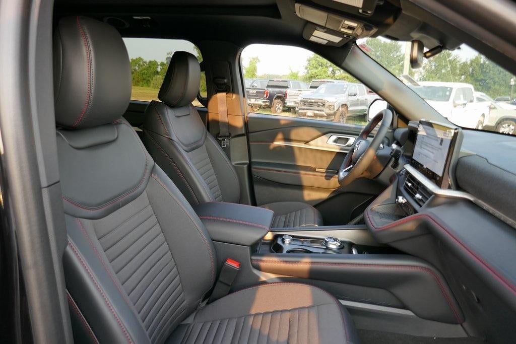 2025 Ford Explorer ST-Line 4WD