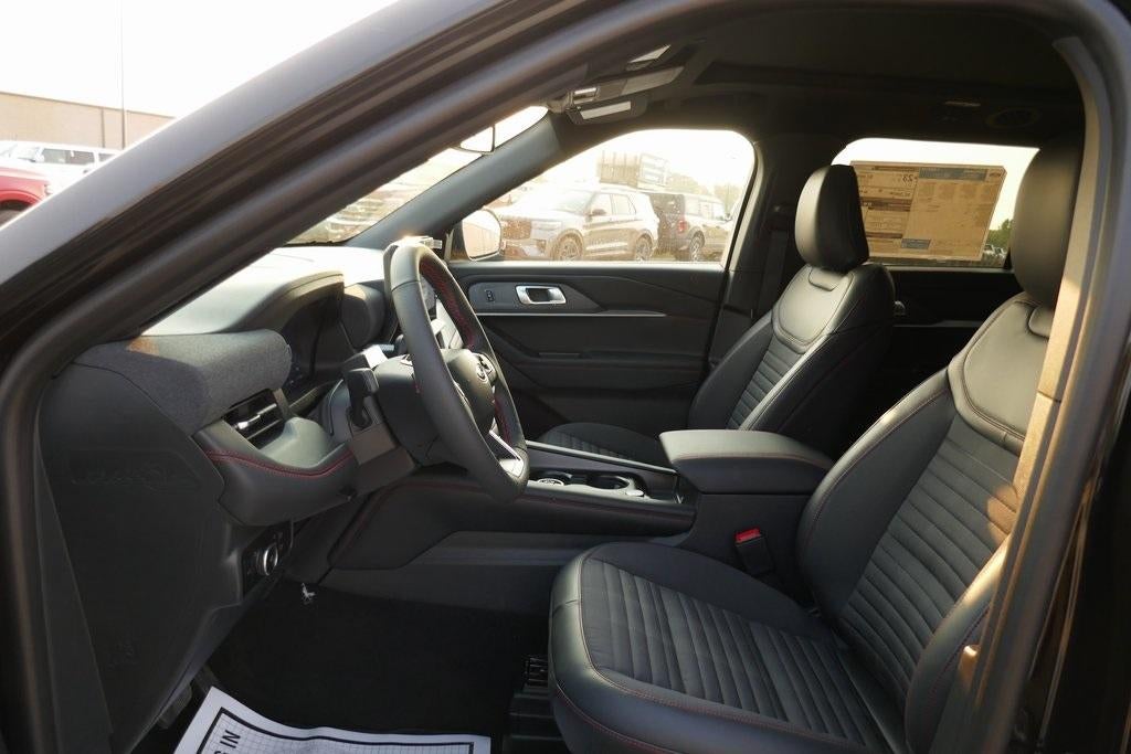 2025 Ford Explorer ST-Line 4WD