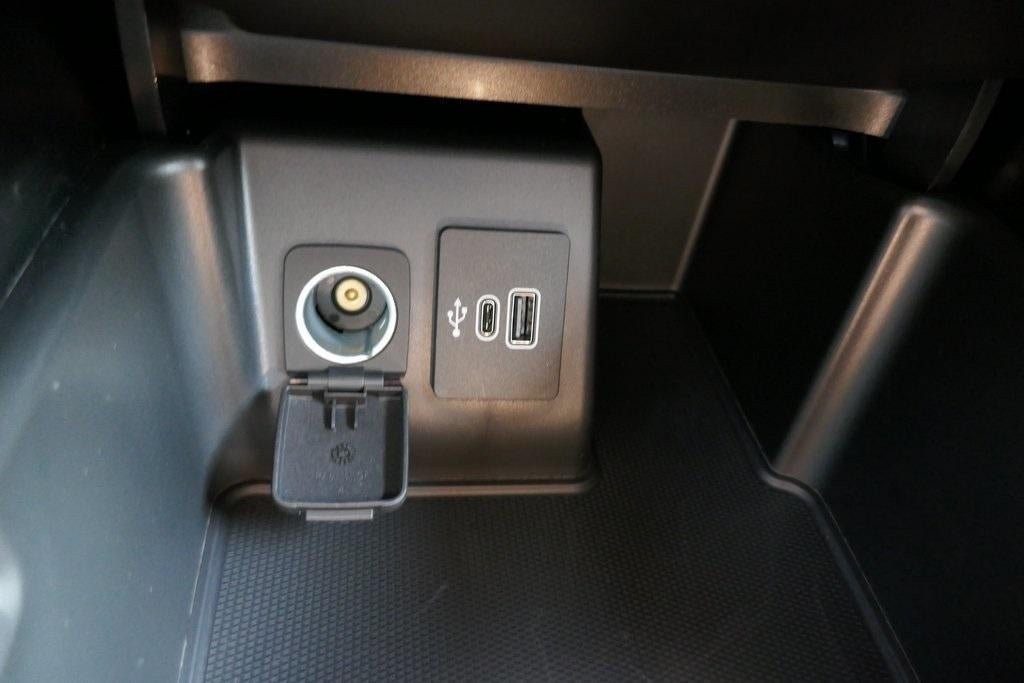 2025 Ford Explorer ST-Line 4WD