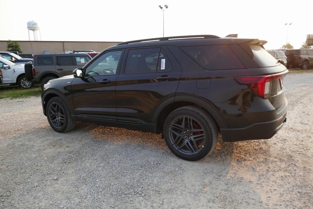 2025 Ford Explorer ST-Line 4WD