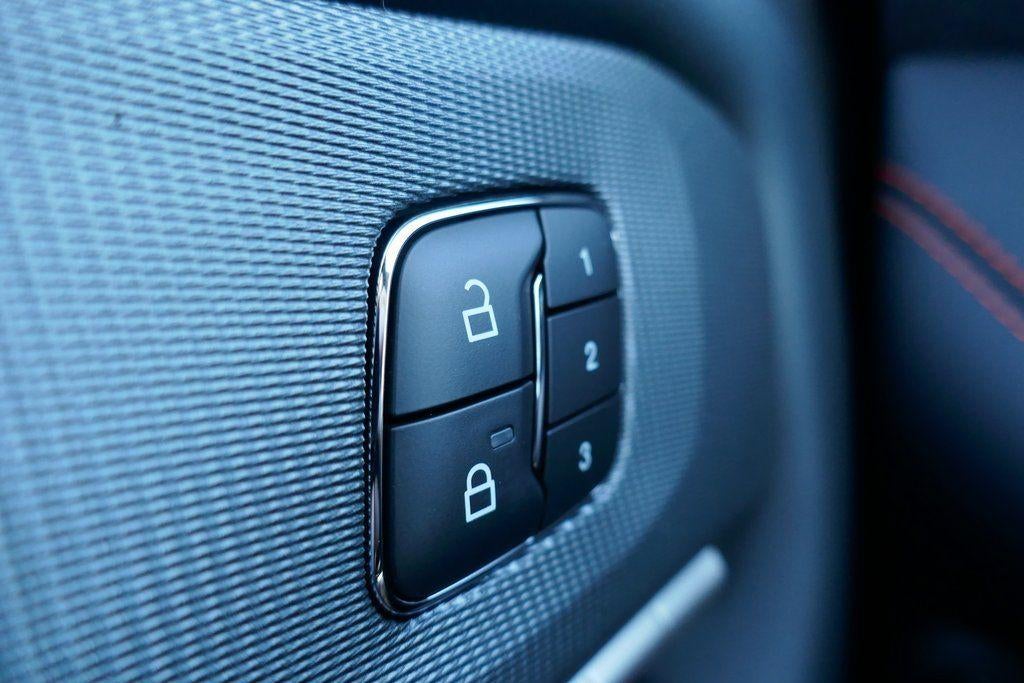 2026 Ford Explorer ST-Line 4WD