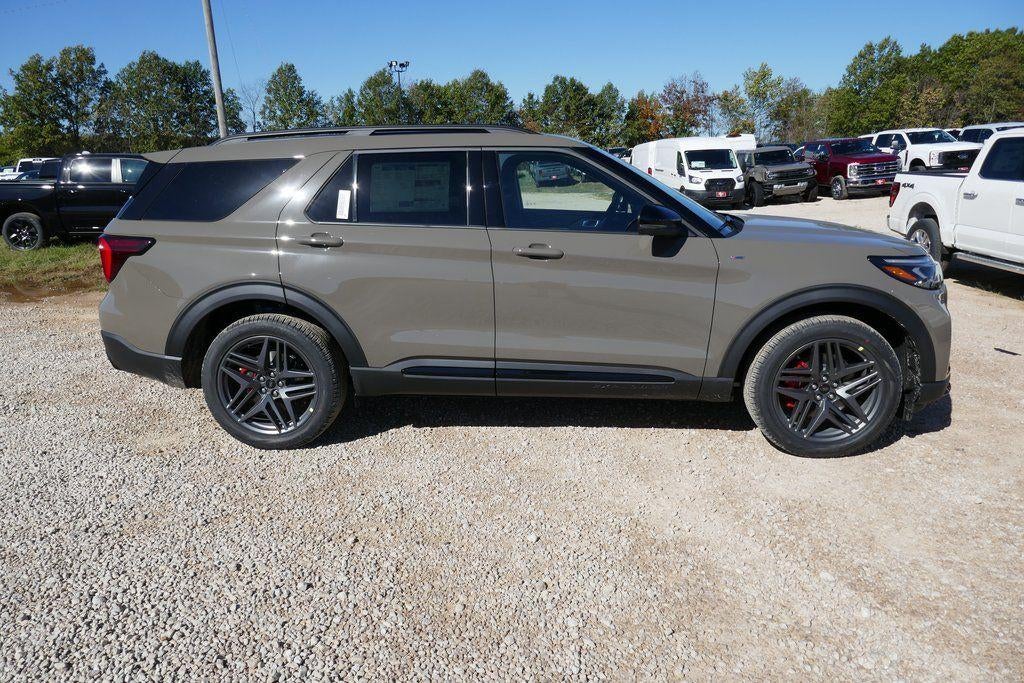 2026 Ford Explorer ST-Line 4WD