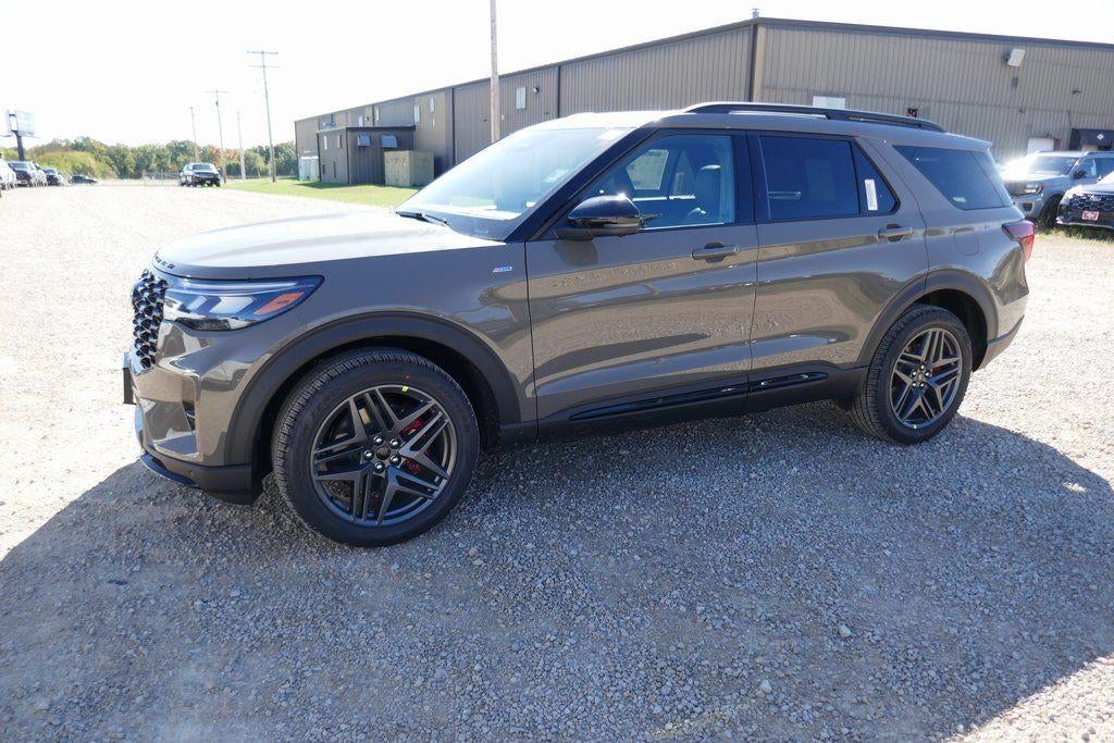 2026 Ford Explorer ST-Line 4WD