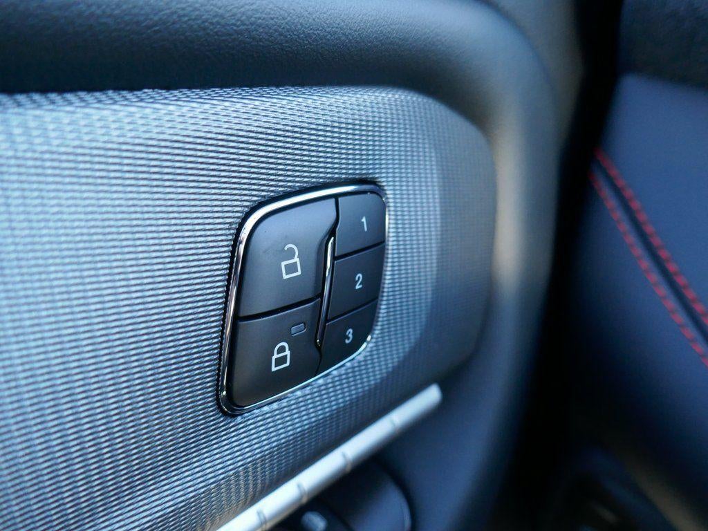 2026 Ford Explorer ST-Line 4WD