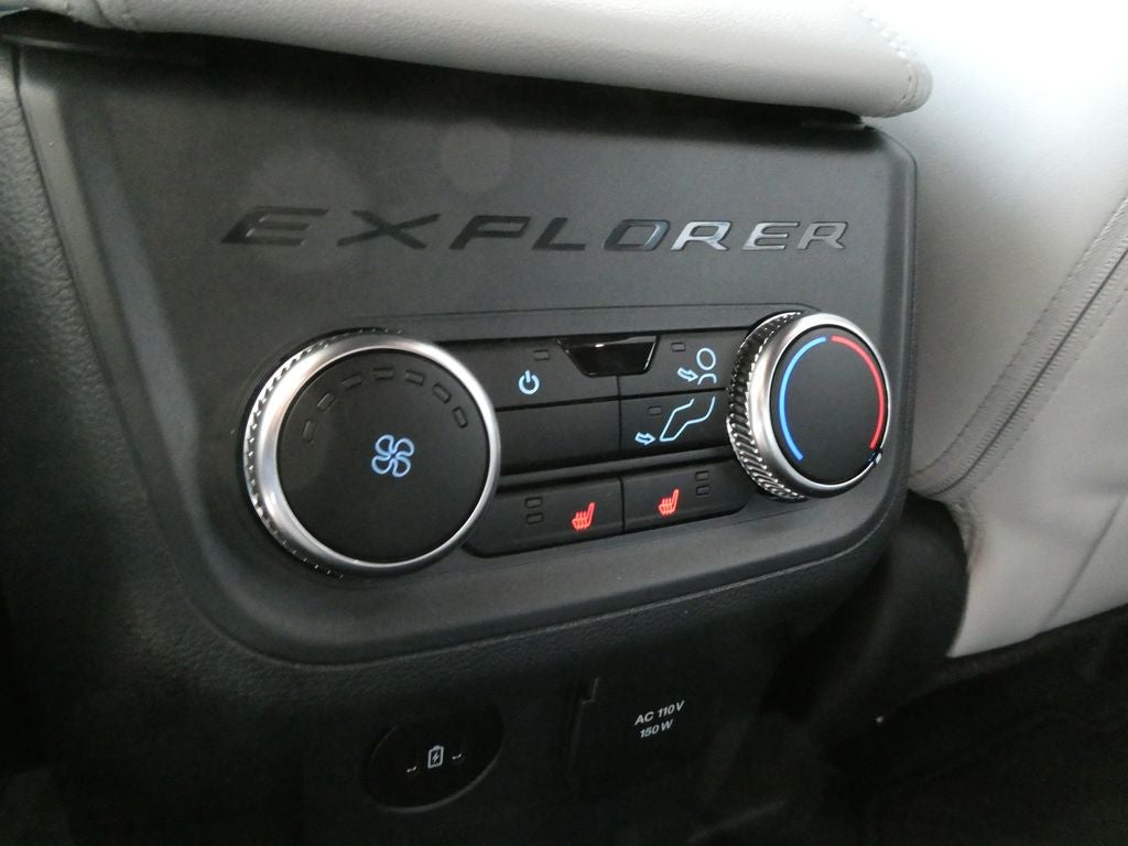 2027 Ford Explorer Platinum 4WD