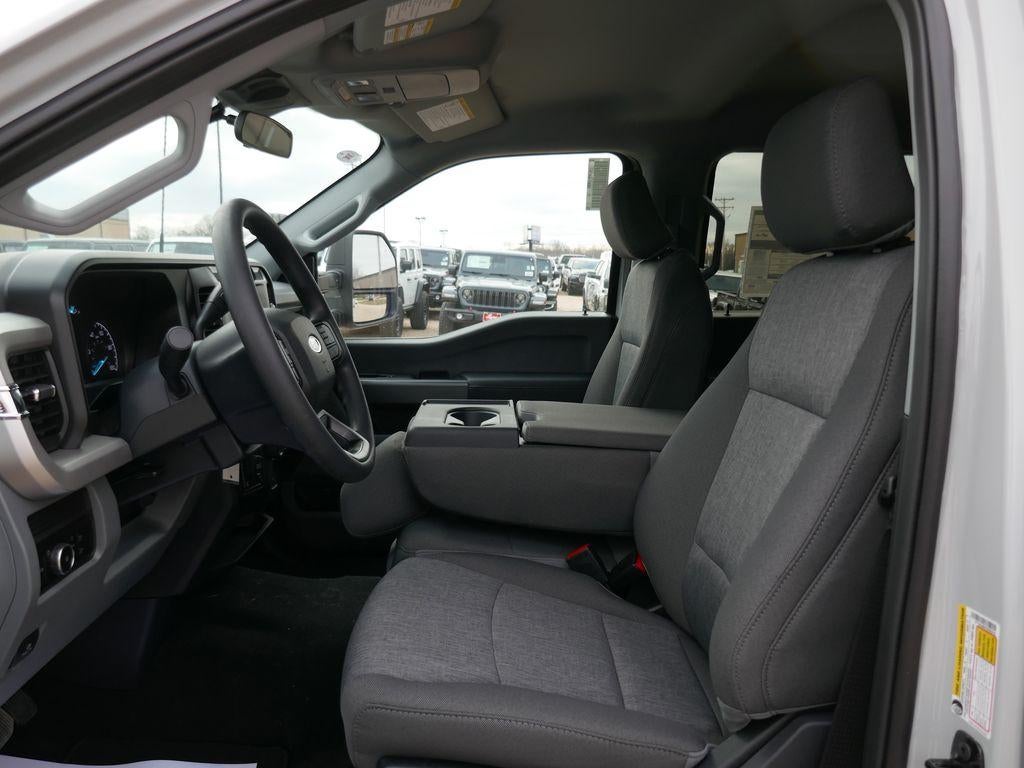 2026 Ford Super Duty F-250 SRW XL 4WD Crew Cab 6.75' Box