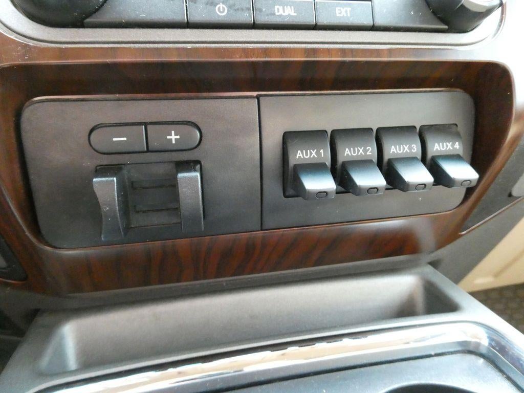 2012 Ford Super Duty F-250 SRW 4WD Crew Cab 6-3/4 Ft Box Lariat