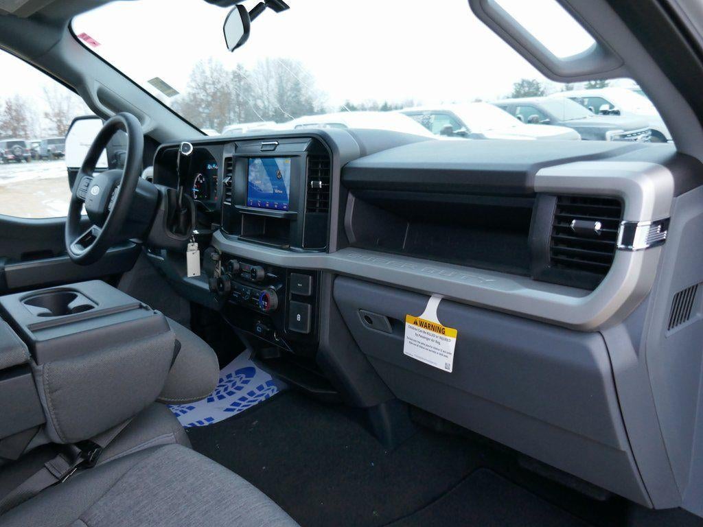 2026 Ford Super Duty F-250 SRW XL 4WD Crew Cab 6.75' Box