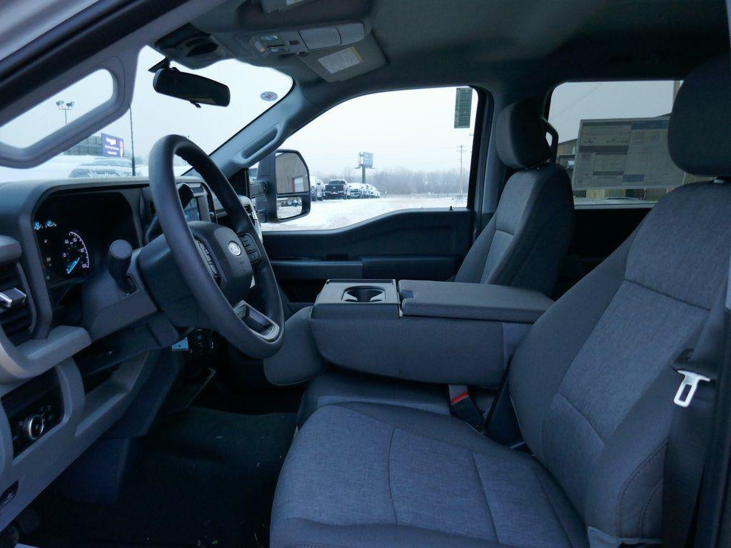 2026 Ford Super Duty F-250 SRW XL 4WD Crew Cab 6.75' Box