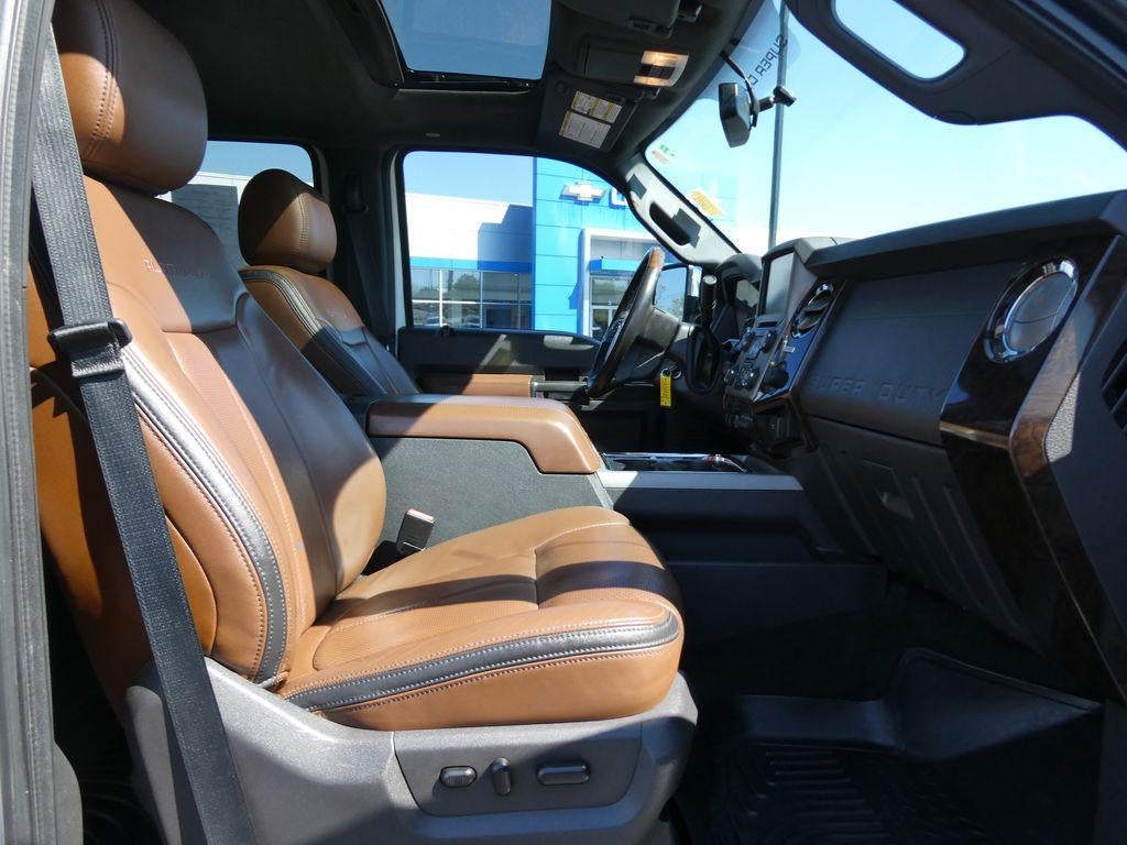 2016 Ford Super Duty F-250 SRW 4WD Crew Cab 6-3/4 Ft Box Platinum