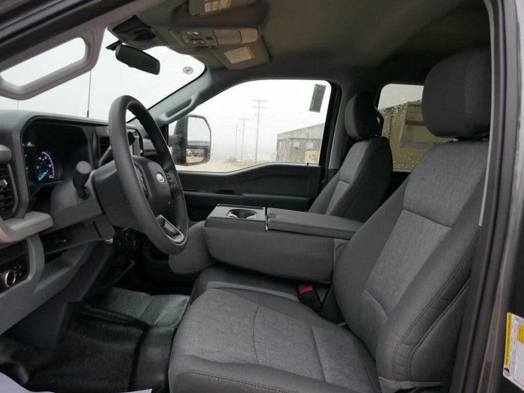 2026 Ford Super Duty F-250 SRW XL 4WD Crew Cab 6.75' Box