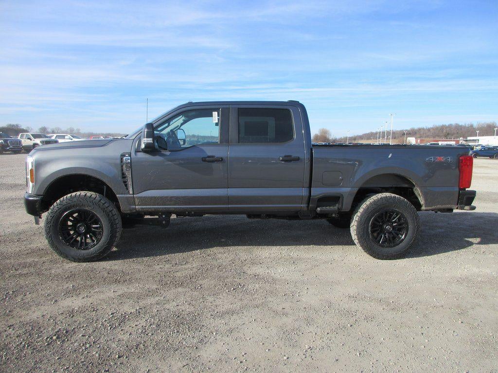 2026 Ford Super Duty F-250 SRW XL 4WD Crew Cab 6.75' Box