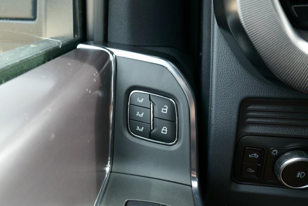 2026 Ford Super Duty F-250 SRW Platinum 4WD Crew Cab 6.75' Box