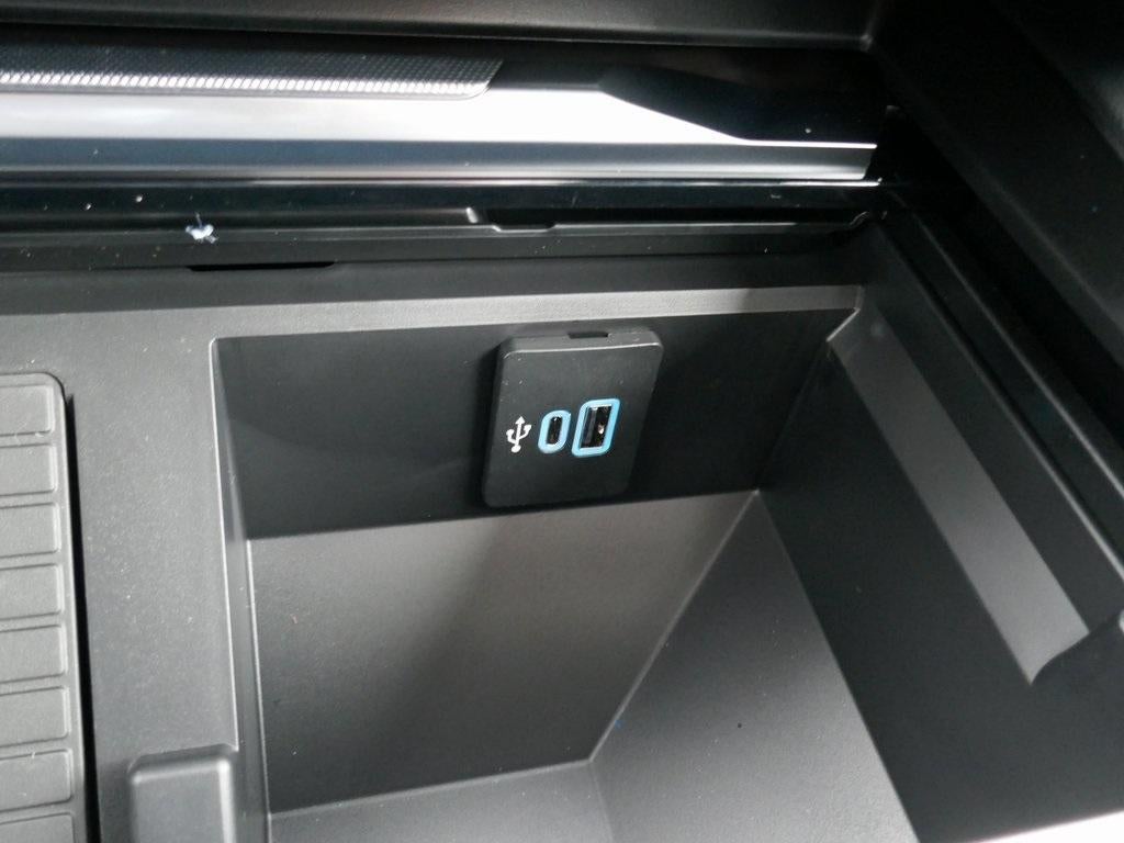 2026 Ford Super Duty F-250 SRW Platinum 4WD Crew Cab 6.75' Box