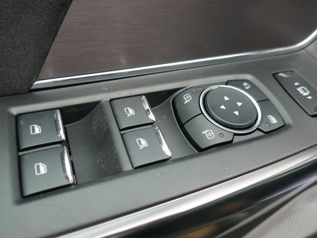 2026 Ford Super Duty F-250 SRW Platinum 4WD Crew Cab 6.75' Box