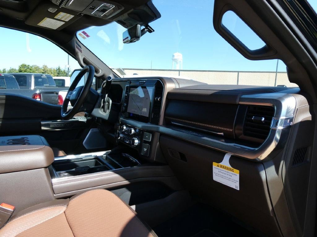 2027 Ford Super Duty F-250 SRW King Ranch 4WD Crew Cab 6.75' Box
