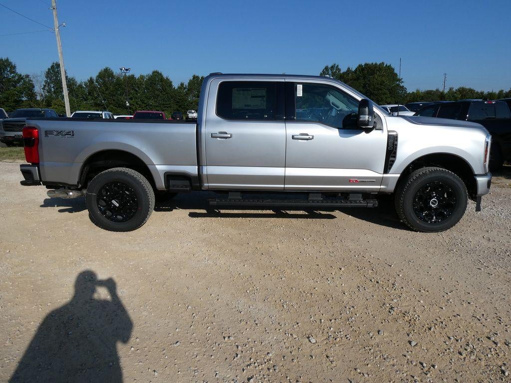2027 Ford Super Duty F-250 SRW LARIAT 4WD Crew Cab 6.75' Box