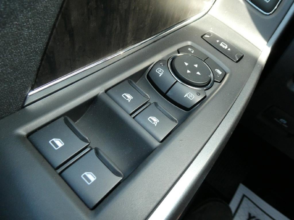 2027 Ford Super Duty F-250 SRW LARIAT 4WD Crew Cab 6.75' Box