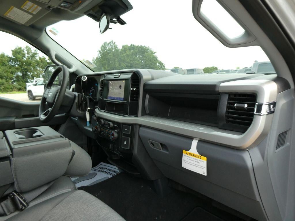 2026 Ford Super Duty F-250 SRW XL 4WD Crew Cab 6.75' Box