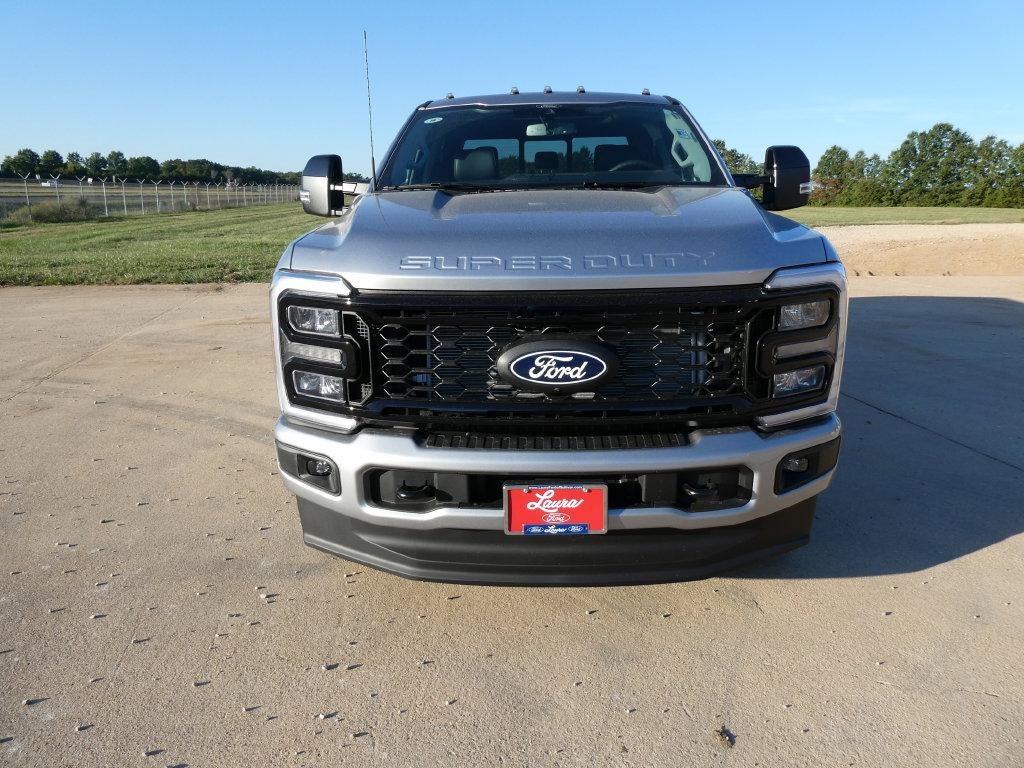 2027 Ford Super Duty F-250 SRW LARIAT 4WD Crew Cab 6.75' Box