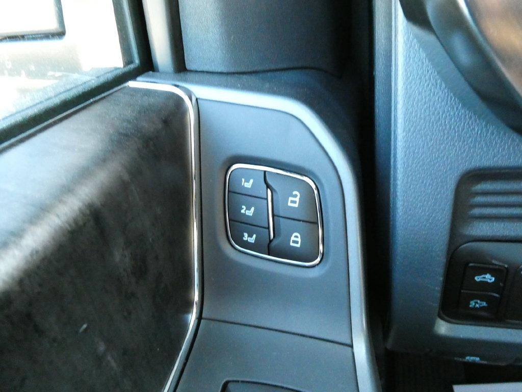 2027 Ford Super Duty F-250 SRW LARIAT 4WD Crew Cab 6.75' Box