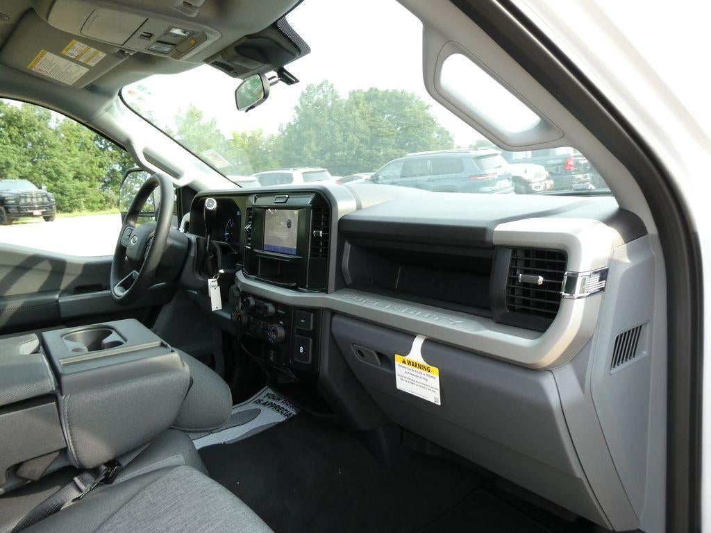2026 Ford Super Duty F-250 SRW XL 4WD Crew Cab 6.75' Box