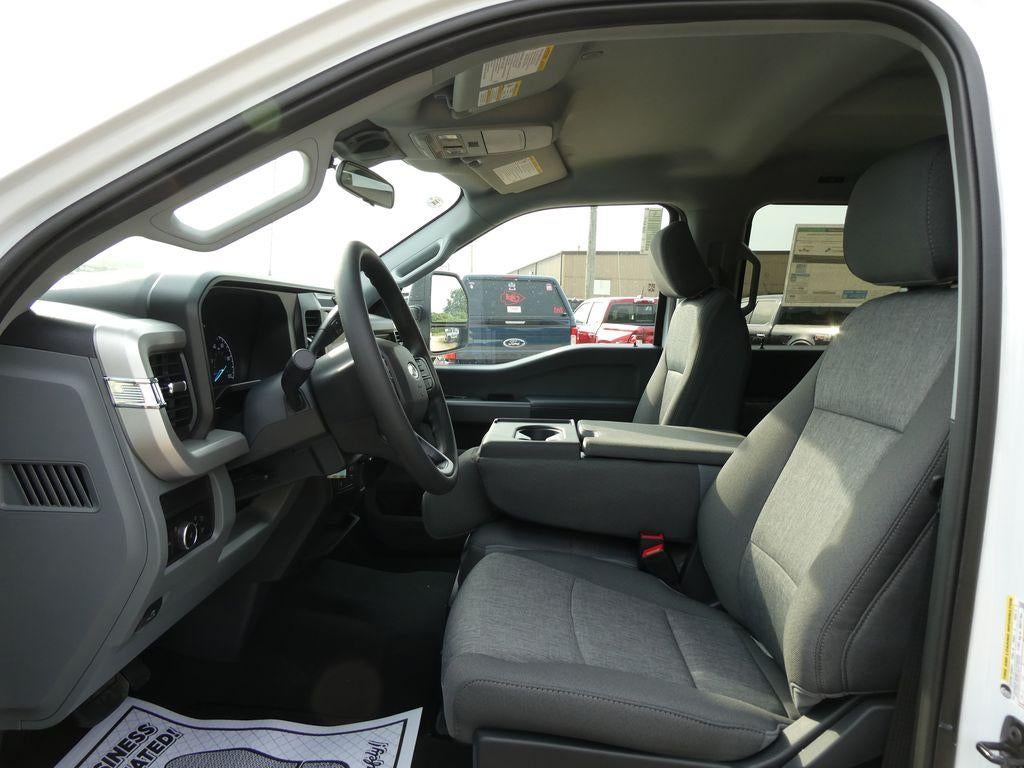 2026 Ford Super Duty F-250 SRW XL 4WD Crew Cab 6.75' Box