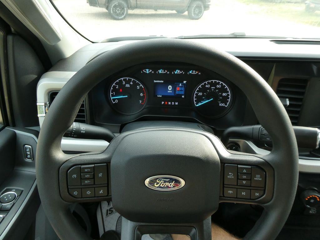 2026 Ford Super Duty F-250 SRW XL 4WD Crew Cab 6.75' Box