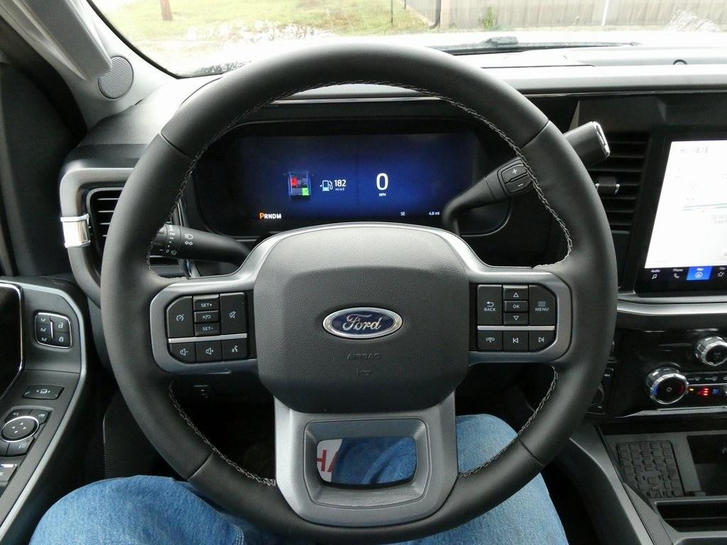 2026 Ford Super Duty F-250 SRW LARIAT 4WD Crew Cab 6.75' Box