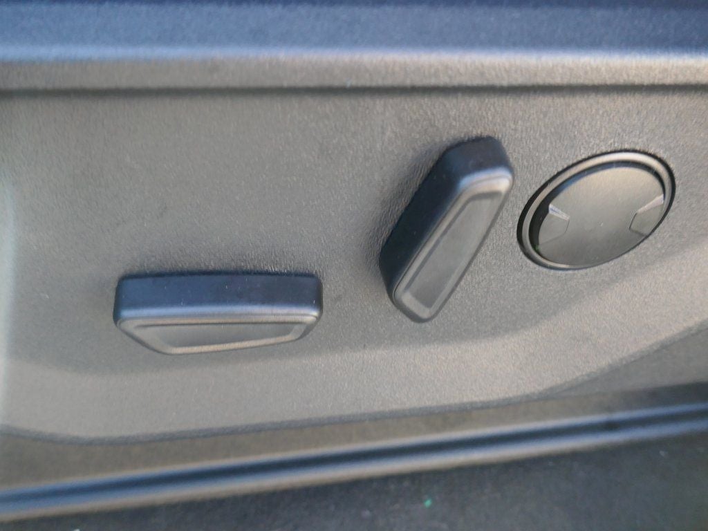 2026 Ford Super Duty F-250 SRW LARIAT 4WD Crew Cab 6.75' Box