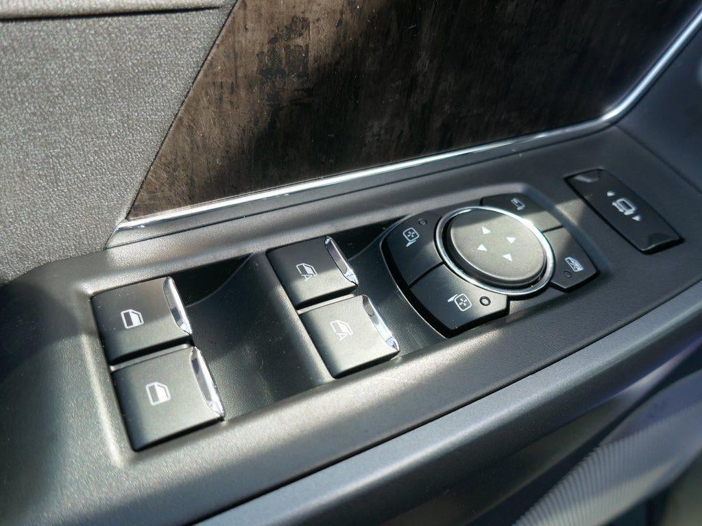 2026 Ford Super Duty F-250 SRW LARIAT 4WD Crew Cab 6.75' Box