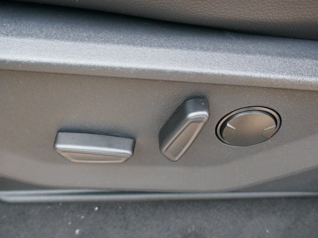 2026 Ford Super Duty F-250 SRW LARIAT 4WD Crew Cab 6.75' Box