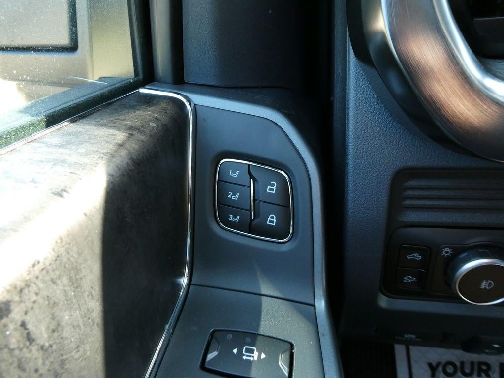2026 Ford Super Duty F-250 SRW LARIAT 4WD Crew Cab 6.75' Box