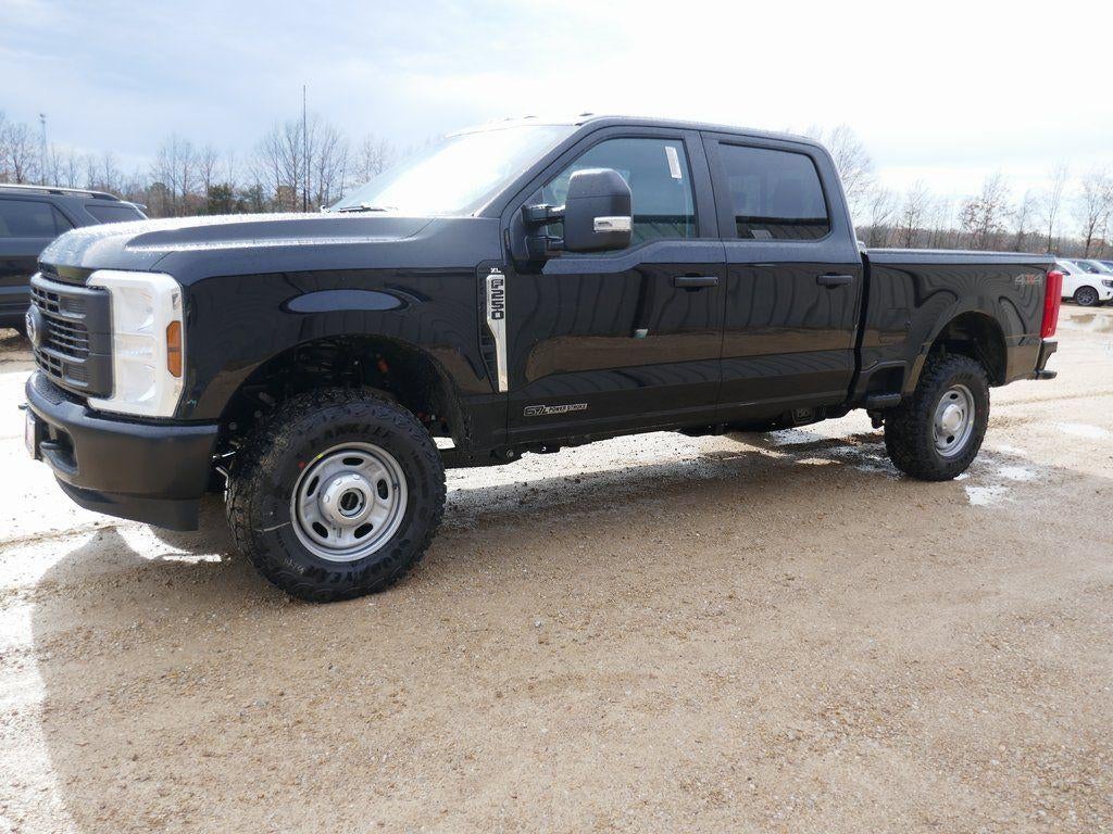 2026 Ford Super Duty F-250 SRW XL 4WD Crew Cab 6.75' Box