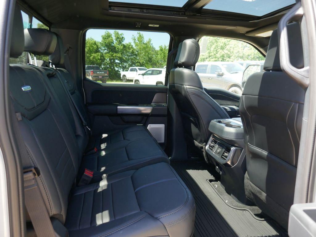 2026 Ford Super Duty F-350 SRW Platinum 4WD Crew Cab 8' Box