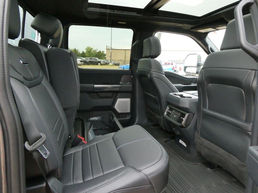 2026 Ford Super Duty F-350 SRW Platinum 4WD Crew Cab 8' Box