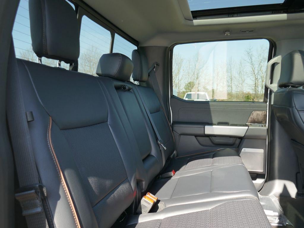 2026 Ford Super Duty F-350 SRW LARIAT 4WD Crew Cab 8' Box