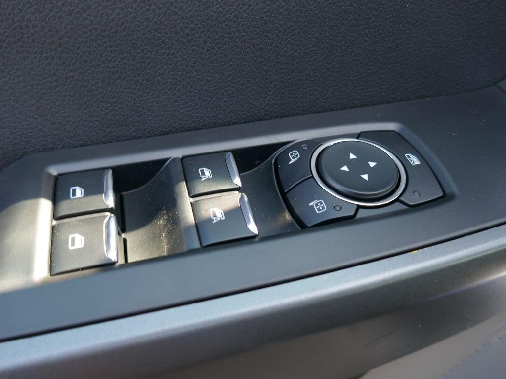 2026 Ford Super Duty F-350 SRW XL 4WD Crew Cab 8' Box