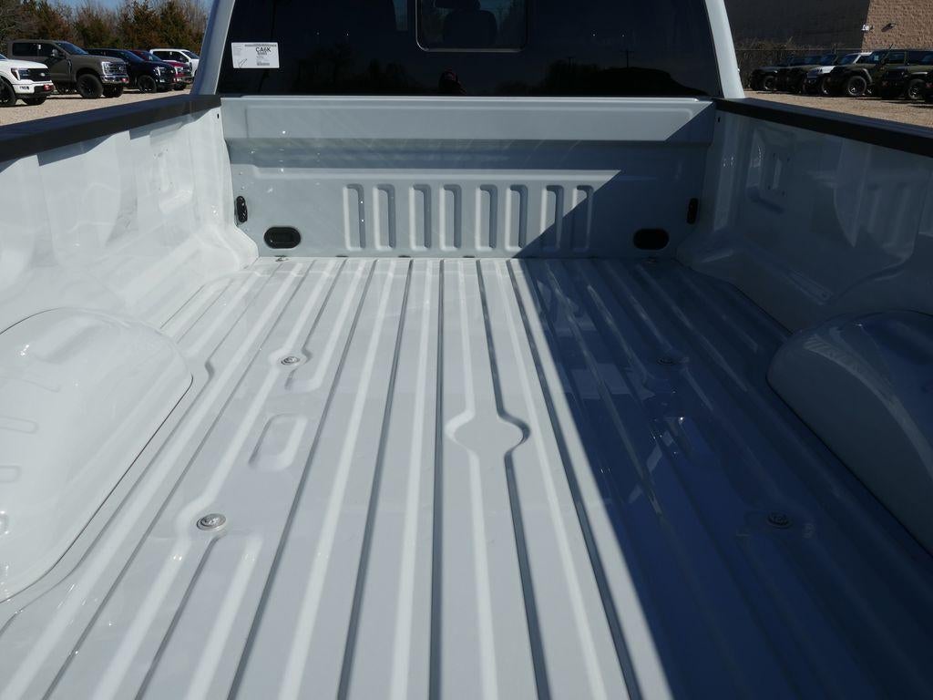 2026 Ford Super Duty F-350 SRW XL 4WD Crew Cab 8' Box