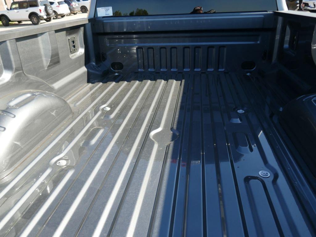 2026 Ford Super Duty F-350 SRW LARIAT 4WD Crew Cab 8' Box