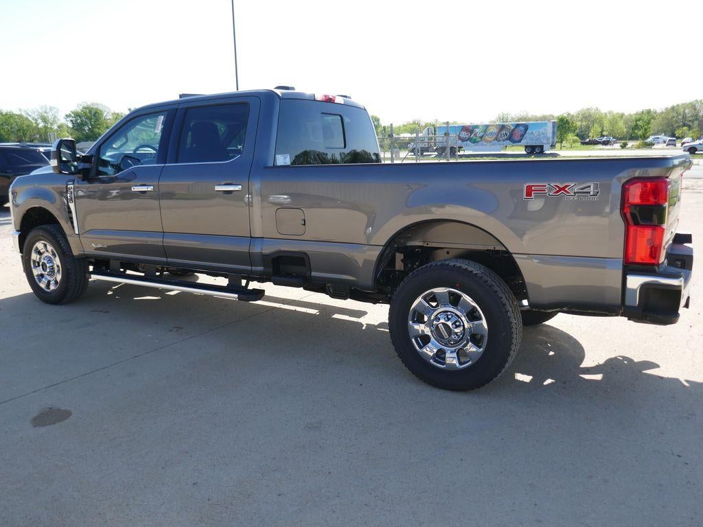 2026 Ford Super Duty F-350 SRW LARIAT 4WD Crew Cab 8' Box