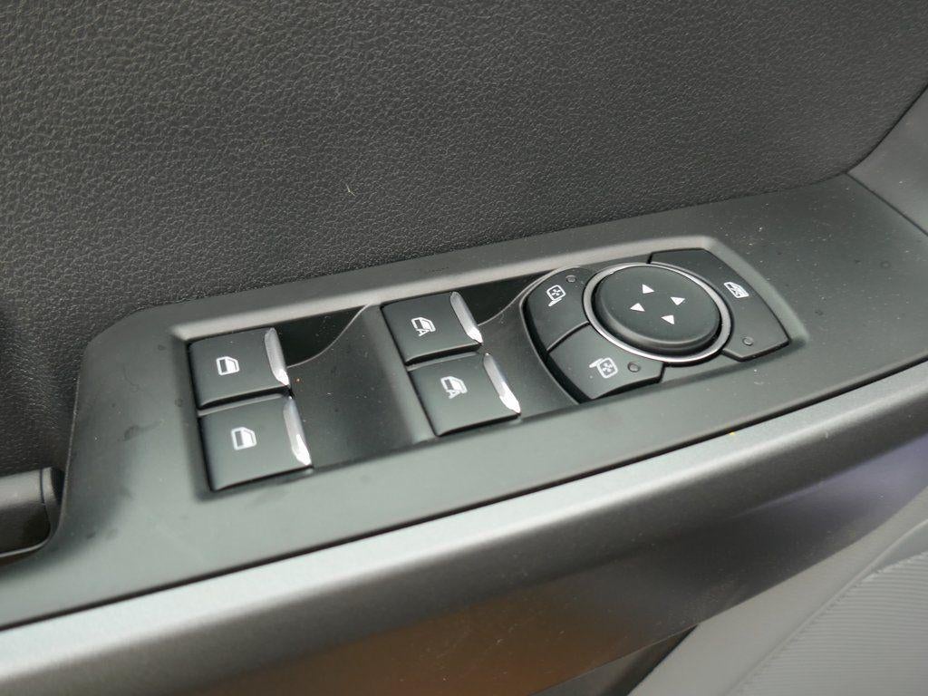 2026 Ford Super Duty F-350 SRW XL 4WD Crew Cab 8' Box