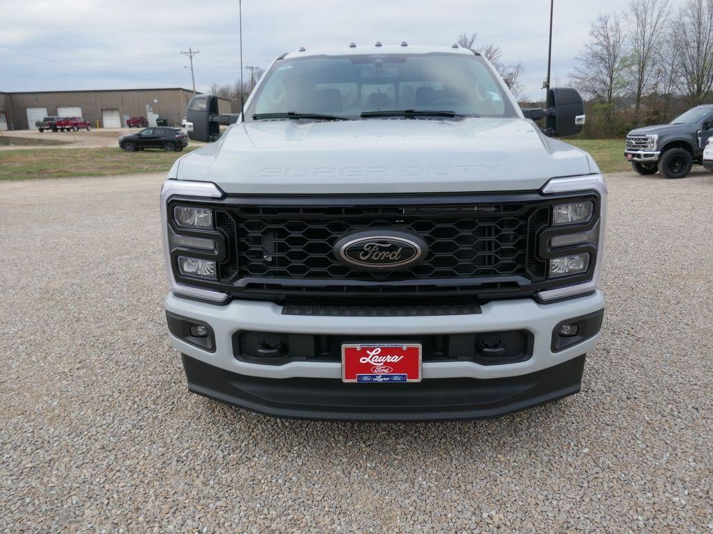2026 Ford Super Duty F-350 SRW LARIAT 4WD Crew Cab 8' Box