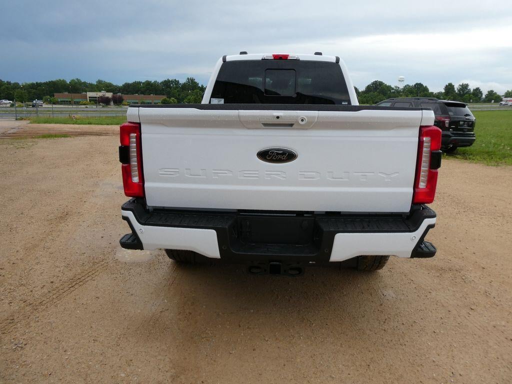 2026 Ford Super Duty F-350 SRW LARIAT 4WD Crew Cab 6.75' Box