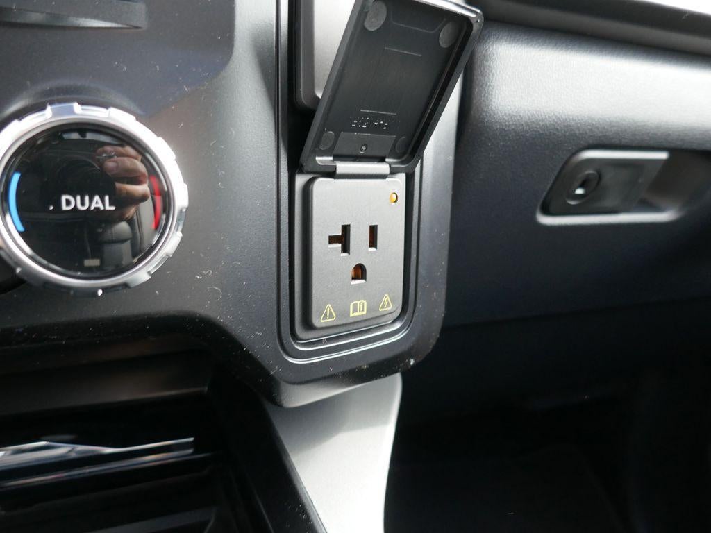 2026 Ford Super Duty F-350 SRW LARIAT 4WD Crew Cab 8' Box