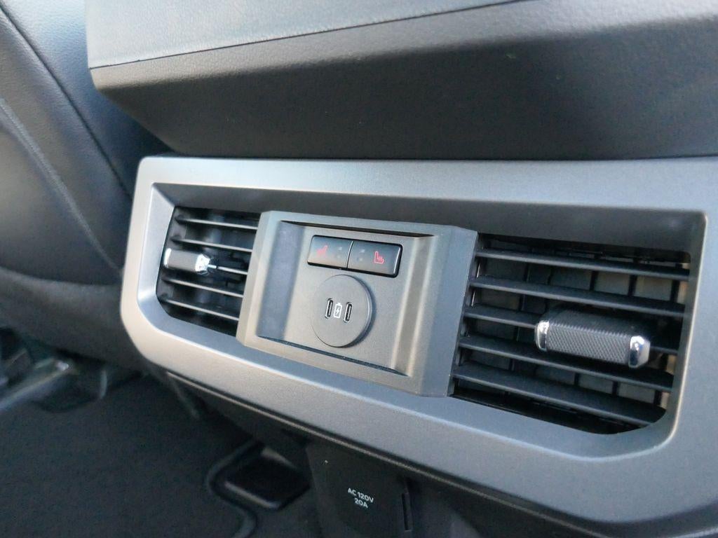 2026 Ford Super Duty F-350 SRW LARIAT 4WD Crew Cab 8' Box