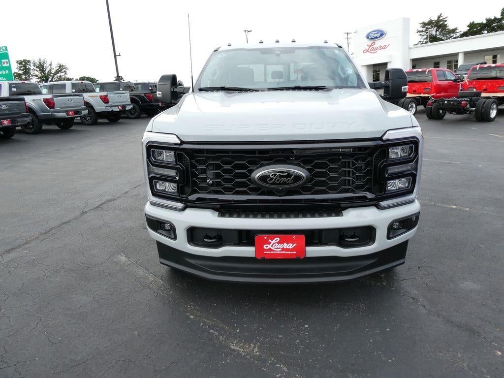 2026 Ford Super Duty F-350 SRW LARIAT 4WD Crew Cab 8' Box