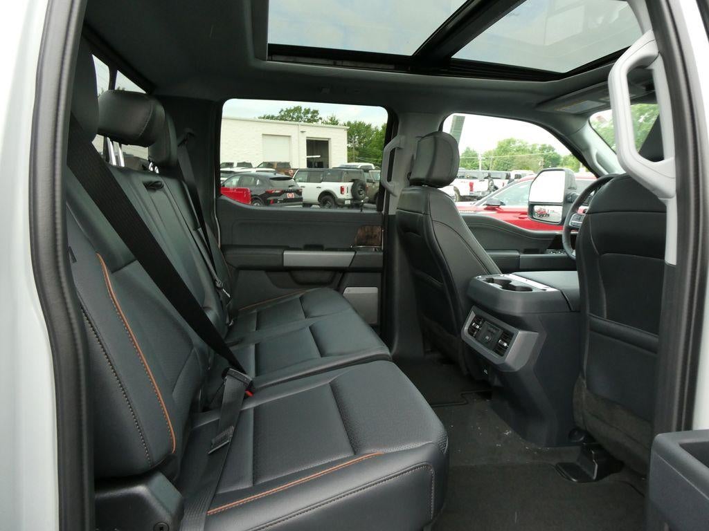 2026 Ford Super Duty F-350 SRW LARIAT 4WD Crew Cab 8' Box